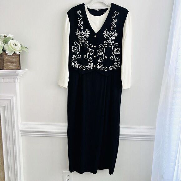 Jeffrey & Dara Dresses & Skirts - Vintage Jeffrey & Dara by Linda Hutley Black & White Embroidered Modest Dress 12